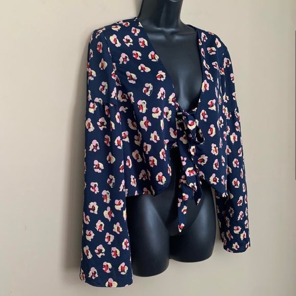 BCBG Navy Floral Tie Front Top - Picture 7 of 9